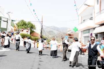 La X edición de la Traída Infantil del Agua, un éxito (Foto Antonio Alí)